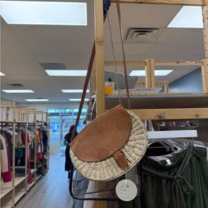 Stylish Tan and Cream Woven Crossbody Bag